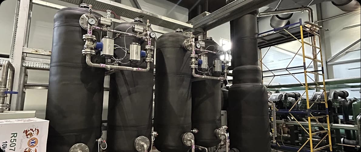 Pre-assembled modular CO₂ processing unit