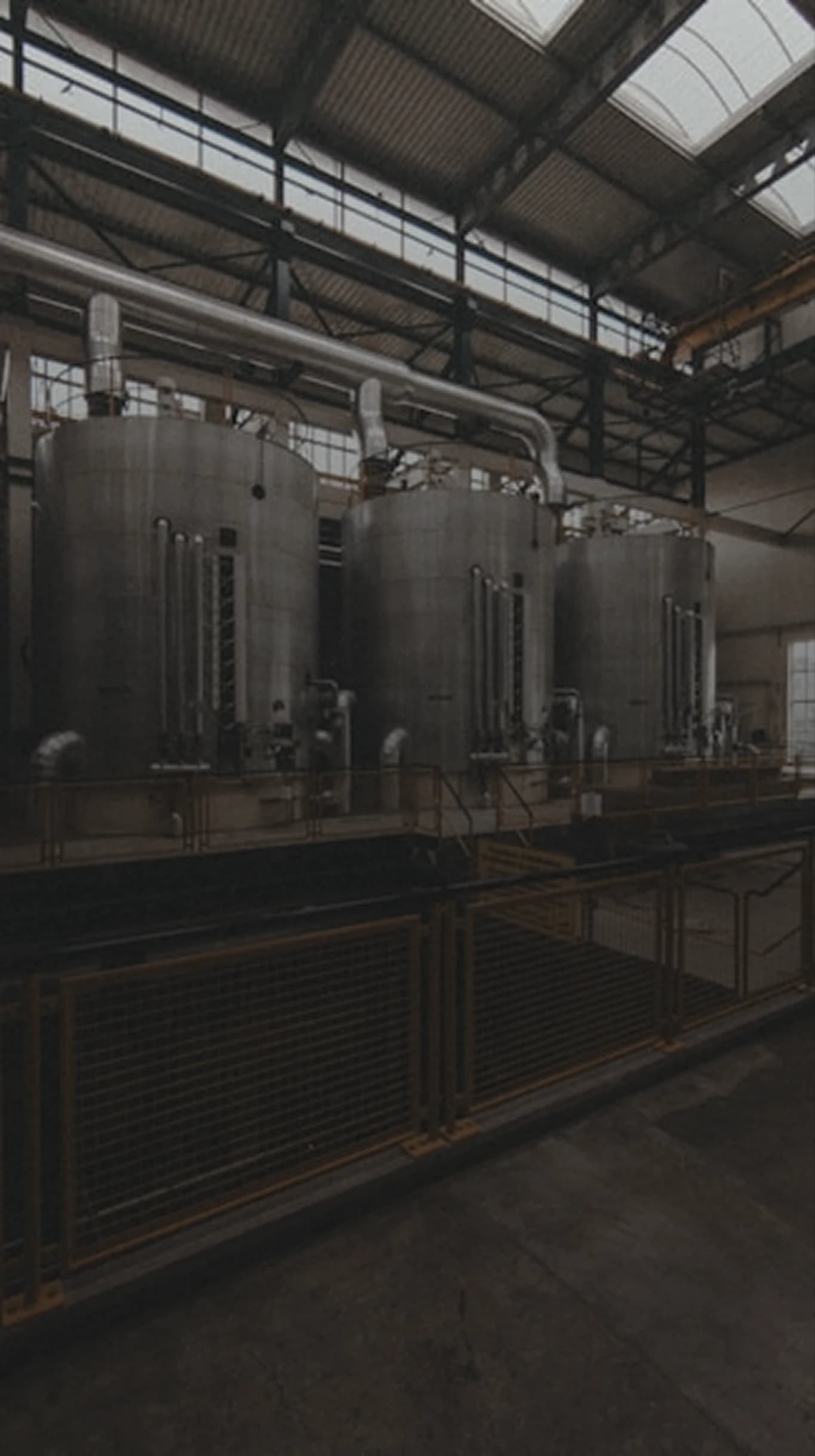 Neutralization and recovery of CO₂ for reuse