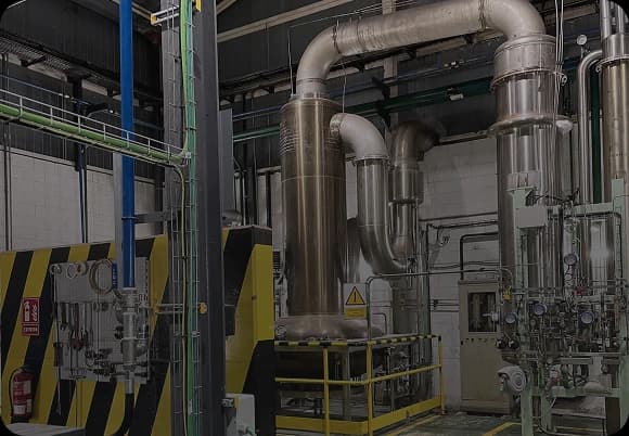 Use of CO₂ in recycling and waste processing